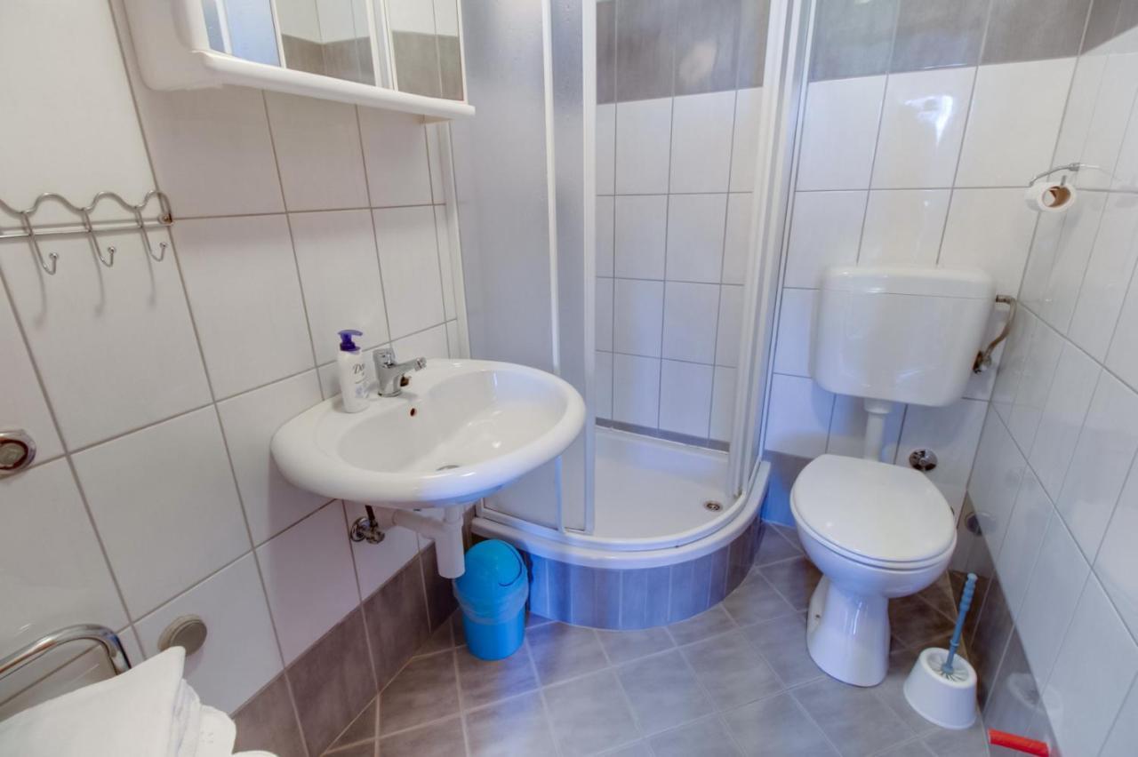 Apartments Rosa Мали-Лошинь Экстерьер фото