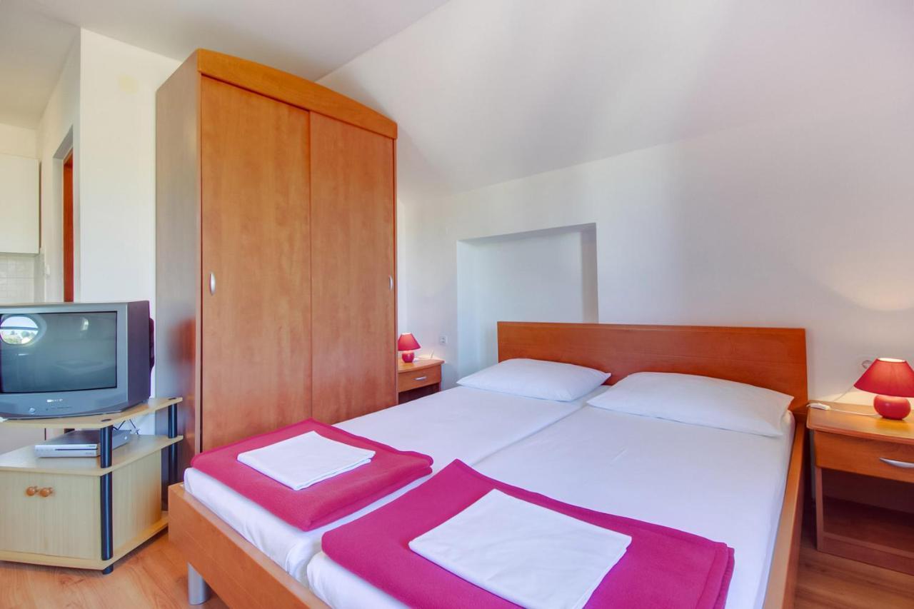 Apartments Rosa Мали-Лошинь Экстерьер фото