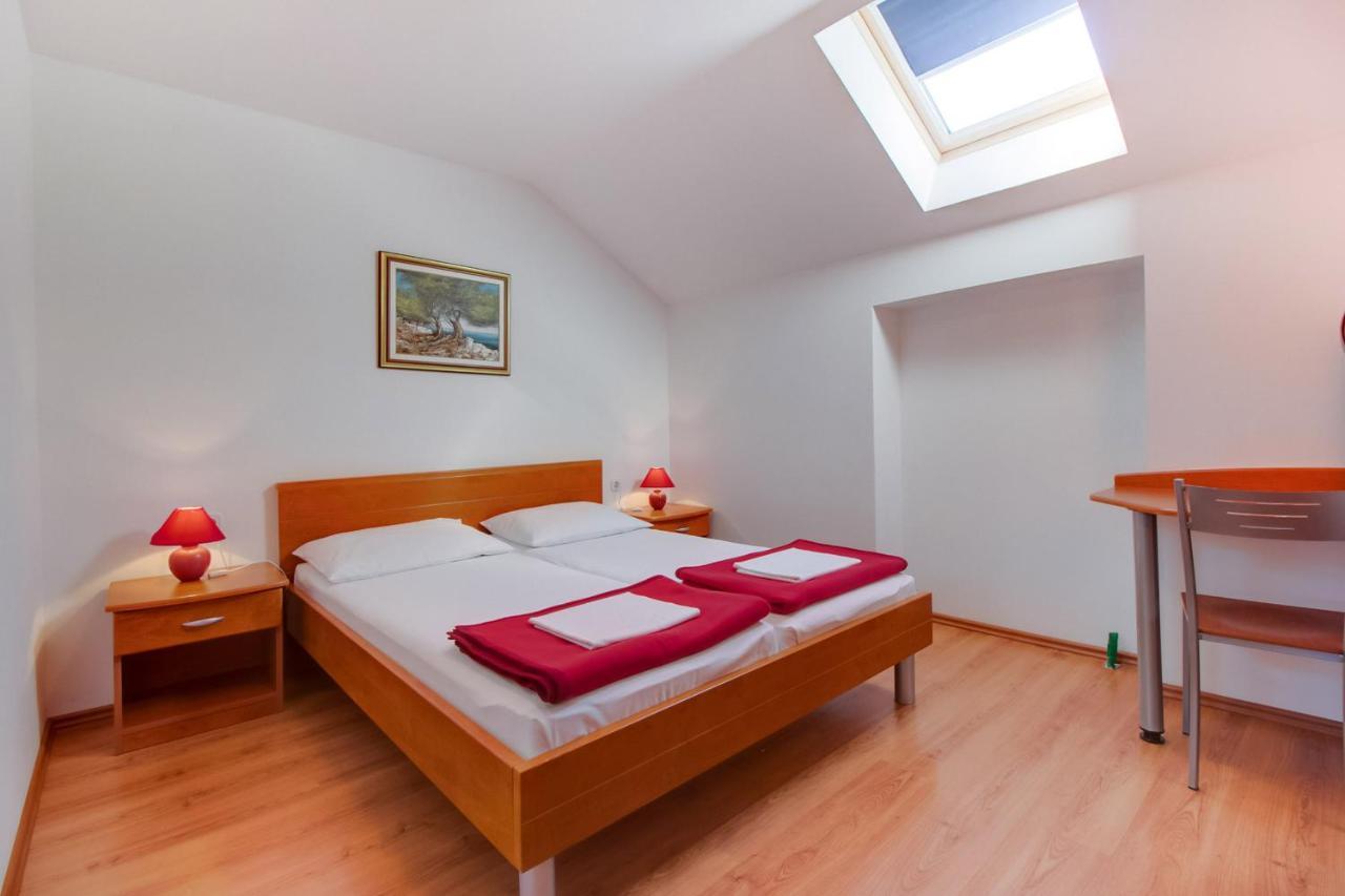 Apartments Rosa Мали-Лошинь Экстерьер фото