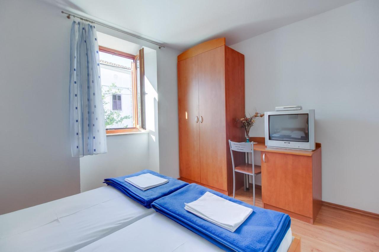 Apartments Rosa Мали-Лошинь Экстерьер фото