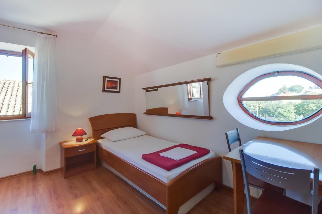 Apartments Rosa Мали-Лошинь Экстерьер фото