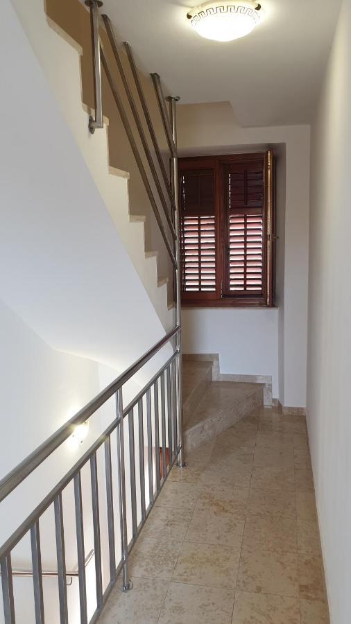 Apartments Rosa Мали-Лошинь Экстерьер фото