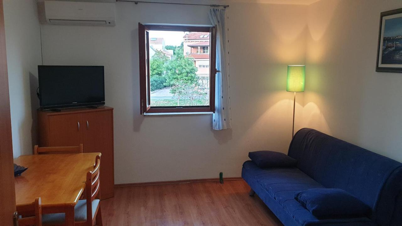 Apartments Rosa Мали-Лошинь Экстерьер фото
