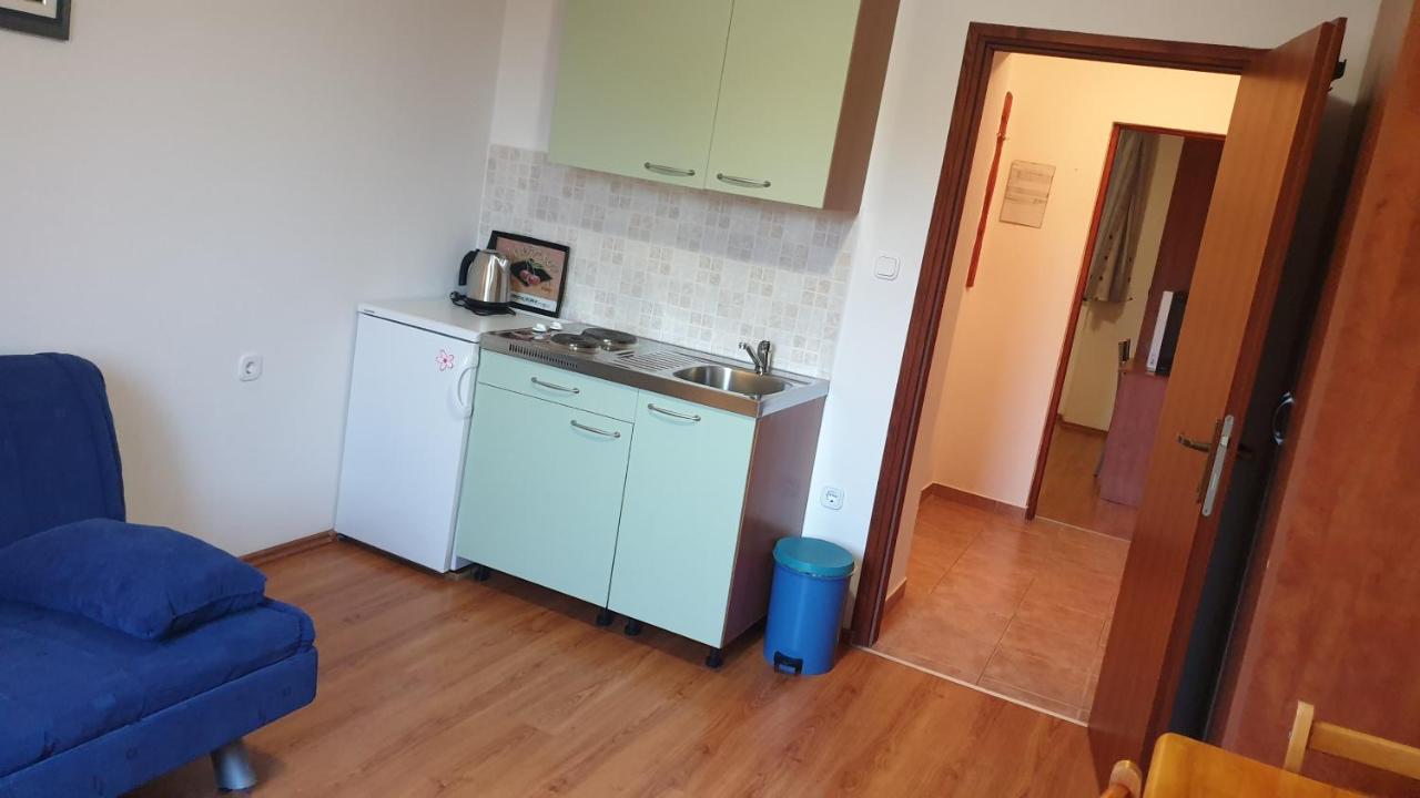 Apartments Rosa Мали-Лошинь Экстерьер фото