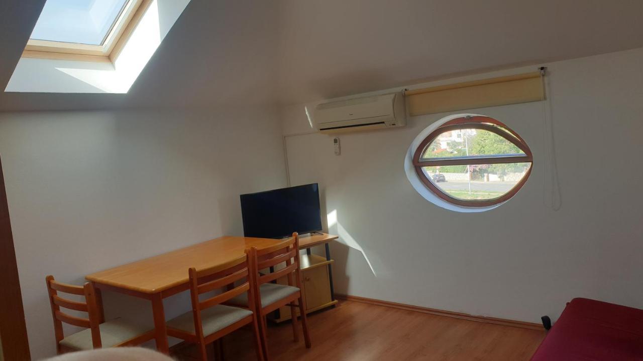 Apartments Rosa Мали-Лошинь Экстерьер фото